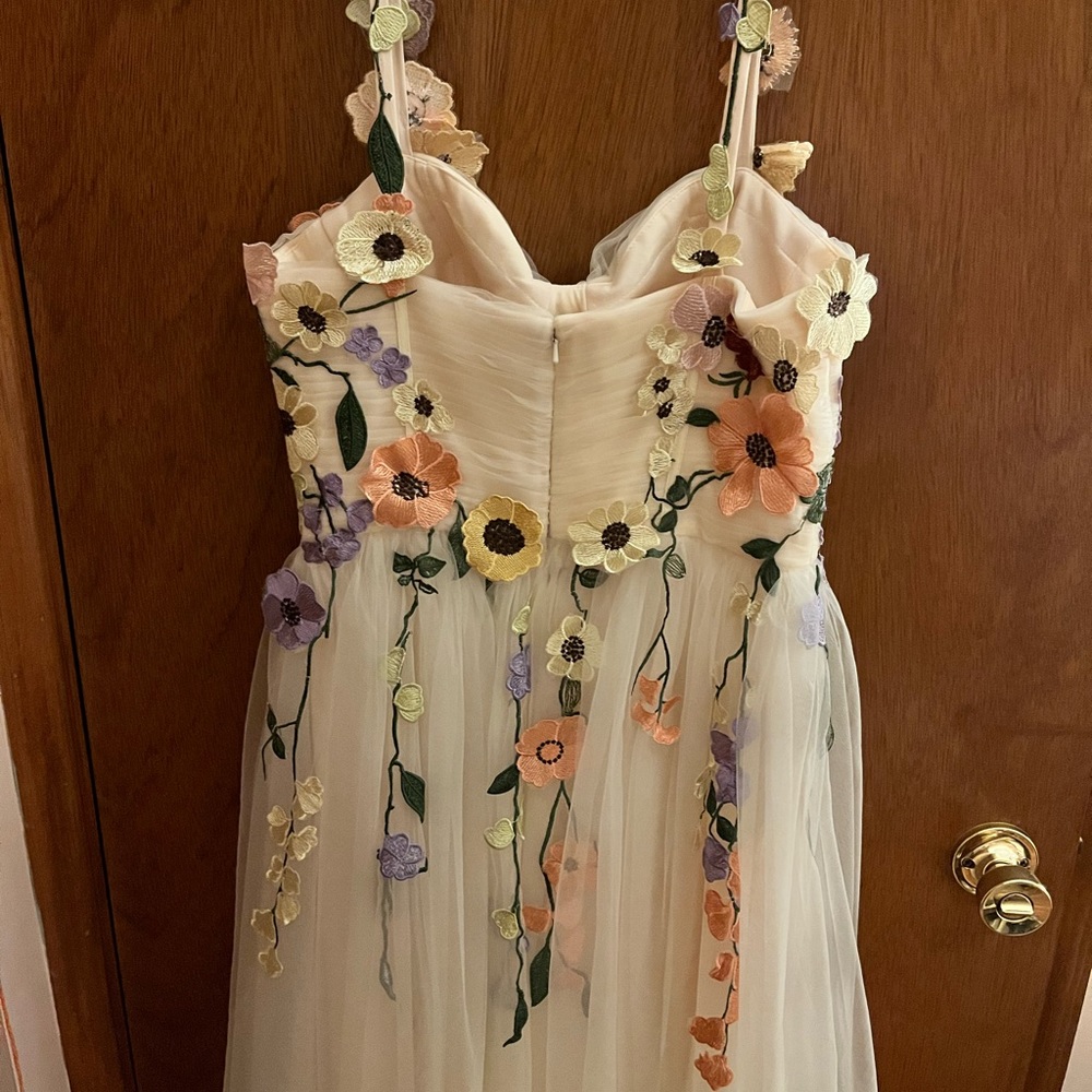 Formal Prom Dress - Picture 3 of 6